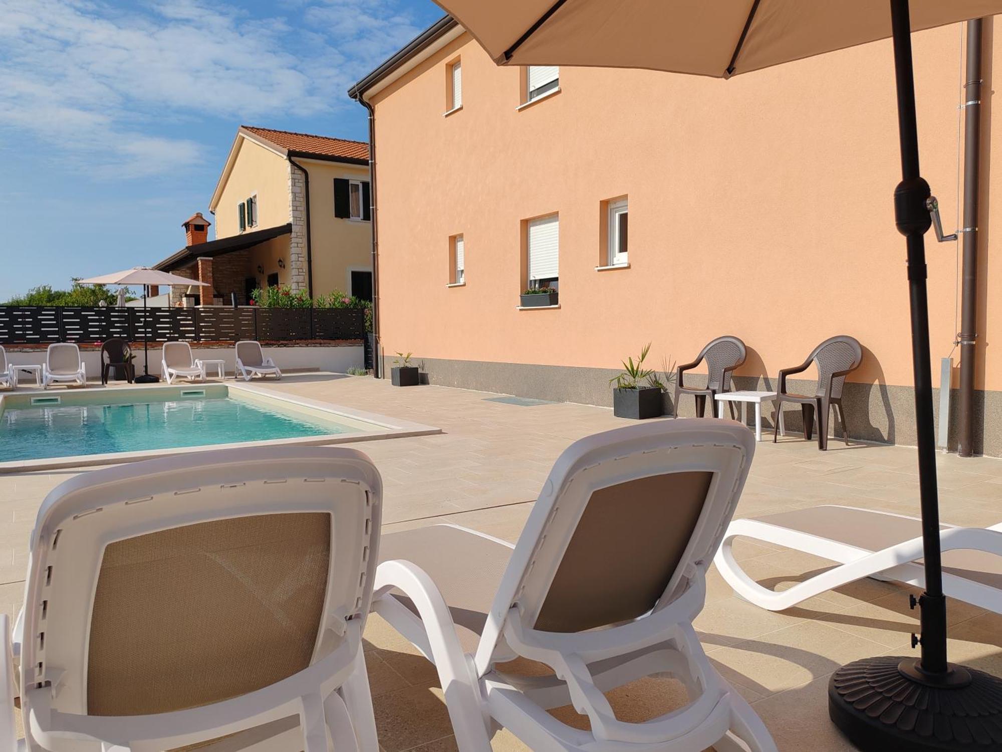 Apartments Oleander Lovrecica-Residence With Pool 外观 照片