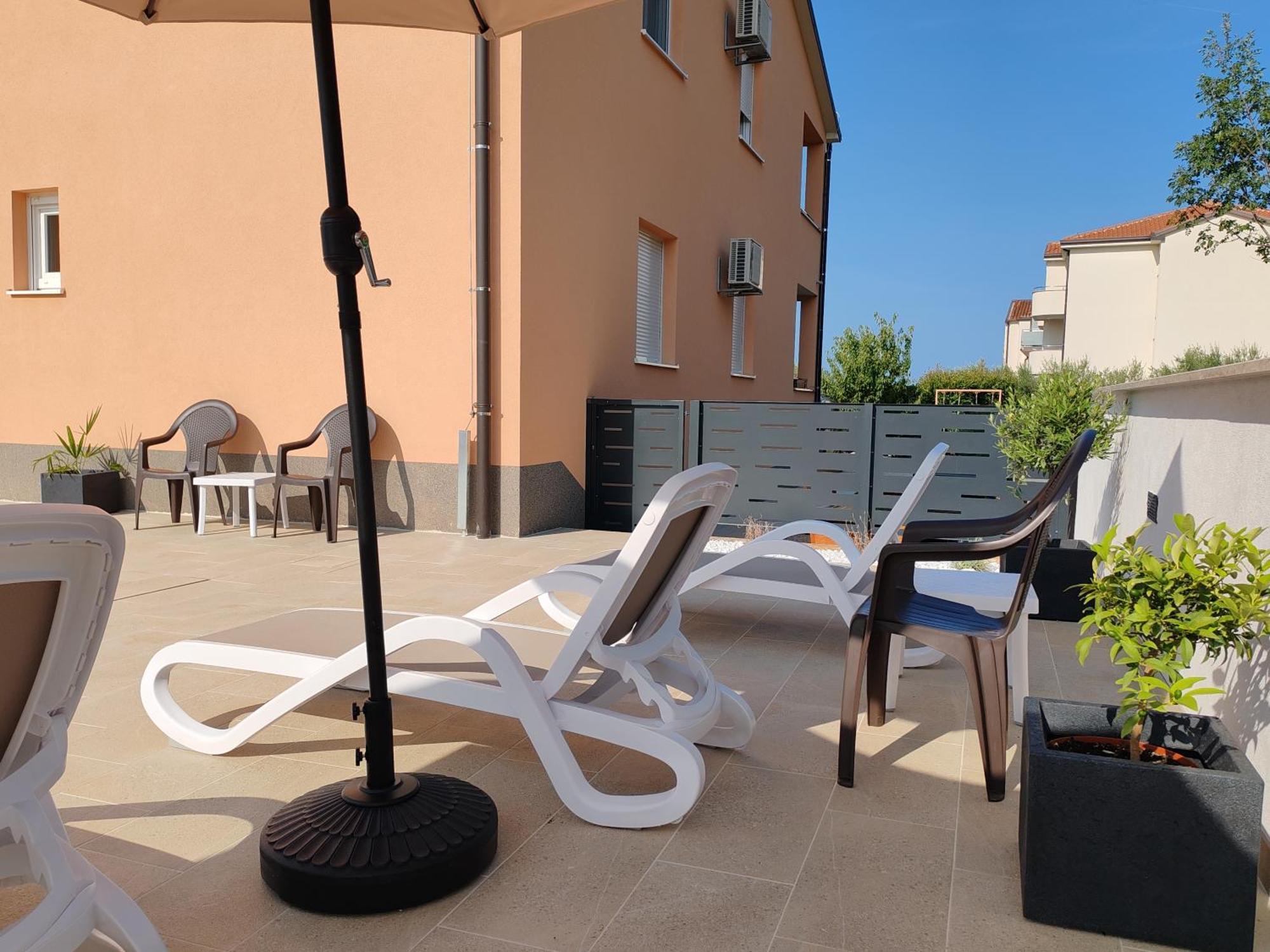 Apartments Oleander Lovrecica-Residence With Pool 外观 照片